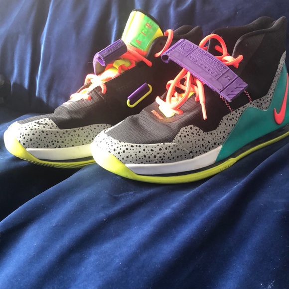 air force max multicolor